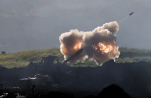 Serangan udara Israel membunuh wartawan di selatan Lebanon.