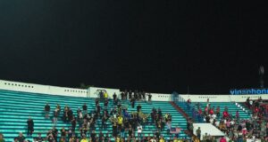 Sokongan Padu Penyokong Malaysia di Stadium Thi…