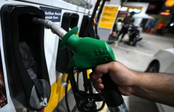Diesel melambung di atas RM6, RON97 memberikan sedikit kelegaan.