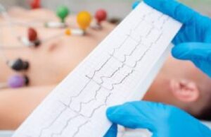 “Tergamam Aku” – Seorang wanita berkongsi pengalamannya ketika menjalani pemeriksaan ECG, dan terkejut apabila diminta untuk membuka pakaian dalam. Ia adalah pengalaman yang tidak diduga dan menimbulkan rasa kekok, tetapi dia akhirnya memahami kepentingan prosedur tersebut untuk keselamatan kesihatannya.