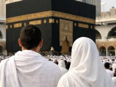 Baru-baru ini, dunia hiburan digemparkan dengan berita seorang penyanyi terkenal yang didakwa telah melangsungkan pernikahan di Mekah. Ramai netizen mula meneka dan mengaitkan nama penyanyi popular seperti Dayang dan Hael dalam spekulasi ini. Dengan pelbagai reaksi yang muncul di media sosial, para peminat tidak sabar untuk mengetahui kebenaran di sebalik desas-desus ini. Adakah mereka akan tampil menjelaskan situasi ini, atau adakah ia sekadar khabar angin? Perkembangan terkini pasti akan menarik perhatian ramai.