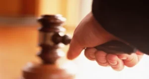 Zara tidak sedarkan diri tetapi bernafas dengan normal, kata inkuiri.