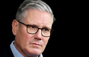 Parti Starmer Mengalami Kekalahan Besar dalam Pilihan Raya Tempatan di U.K.