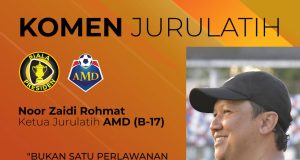 Ketua jurulatih skuad Piala Presiden AMD (B-17), Noor Zaidi Rohmat, menekankan pentingnya persiapan mental dan fizikal dalam menghadapi saingan yang getir. Beliau percaya bahawa membina disiplin dan semangat kerjasama di kalangan pemain adalah kunci kejayaan pasukan.
Tajuk yang Sesuai: “Kunci Kejayaan Skuad B-17: Fokus pada Disiplin dan Kerjasama”
