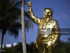 Patung Trump di Miami adalah simbol penghormatan, bukan penyembahan.