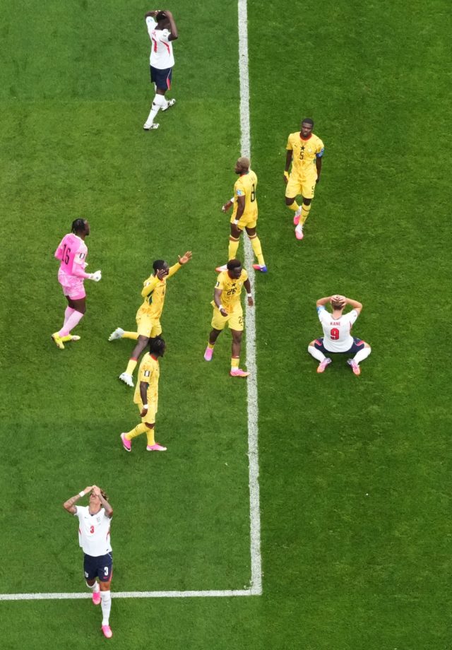 Adakah-dukun-sihir-mencemari-pasukan-England-Kutukan-Piala-Dunia-Ghana.JPG