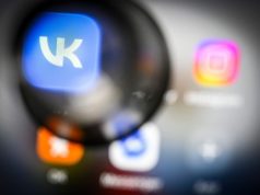 Apple Hentikan Sokongan untuk Rangkaian Sosial Ternama Russia, VK