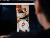 Facebook Didakwa Menjadi Pasar Gelap Hidupan Liar Terbesar Dunia Dengan Penemuan Angsa Mati, Cimpanzi Hidup dan Gading Badak