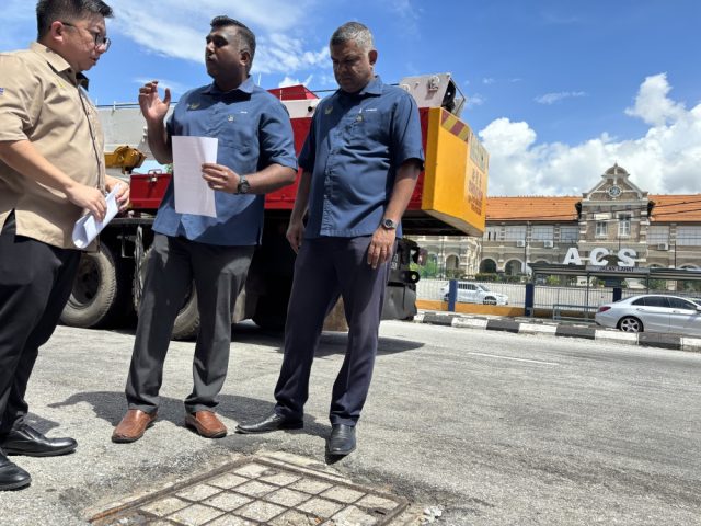 Kerja-baik-pulih-besar-besaran-Jalan-Lahat-yang-berlubang-bermula-bulan.jpeg
