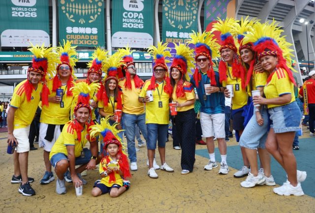 Penyokong-Colombia-Rombak-Mexico-City-Selepas-Kemenangan-Piala-Dunia.JPG