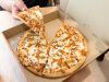 Pertarungan untuk wang pizza makanan segera anda: Pendatang baharu Little Caesars Pizza membuat penampilan kukuh di Damansara Utama
