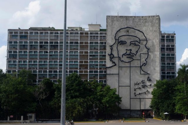Perubahan-Cuba-Cukupkah-untuk-Mengelak-Pengambilalihan-Mesra-Trump.jpg
