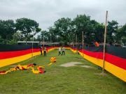 Petani Bangladesh pamerkan bendera Jerman gergasi sebagai cinta Oliver Kahn