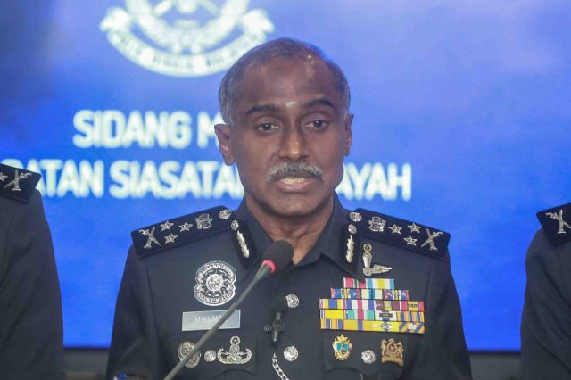 Polis-serbu-lokasi-panas-di-Selangor-tangkap-349-termasuk-39.JPG