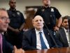 Producers file case against Harvey Weinstein, menghindari perbicaraan keempat seks serangan