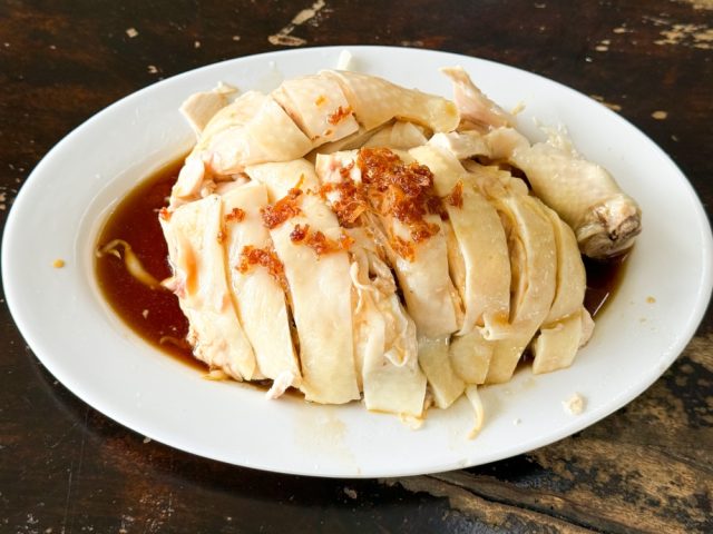 Sister-Cheng-Ipoh-Chicken-Rice-Tawan-Selera-Dengan-Ayam-Kukus.jpg