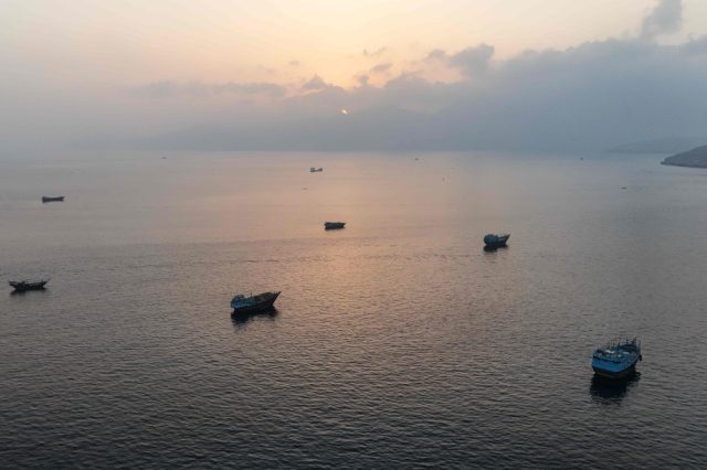 Kapal-Perdagangan-India-Tak-Mahu-Kembali-ke-Hormuz-Selepas-Perang.jpg