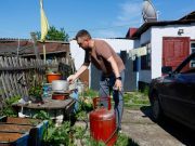 Kazakhstan: Jutaan rakyat masih bergantung pada silinder gas usang walaupun mempunyai rizab gas besar