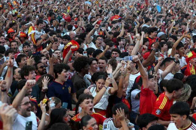 Madrid-bergemuruh-selepas-Sepanyol-diambang-Piala-Dunia-kedua.jpg