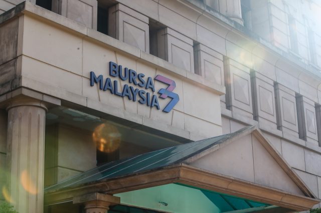 Maybank-dan-Tenaga-naik-Public-Bank-dan-CIMB-merosot-dalam.jpg