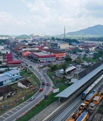 Naiktaraf landasan Gemas–Mentakab siap kos RM41.7 juta, kata Loke