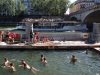 Penduduk Paris dan pelancong berendam di Sungai Seine selepas gelombang haba rekod