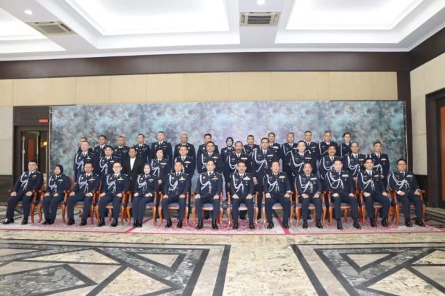 Polis-Sarawak-dan-Brunei-tingkatkan-kerjasama-hadapi-cabaran-keselamatan-sempadan.jpg