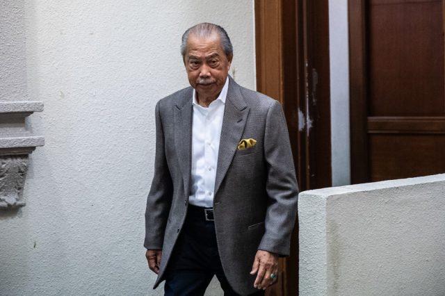 Saksi-di-perbicaraan-Muhyiddin-Hanya-pemegang-saham-tersembunyi-boleh-jelaskan.jpg