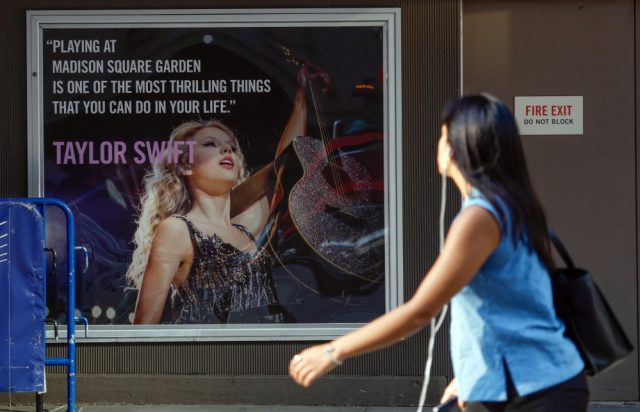 Taylor-Swift-Raikan-Perkahwinan-dan-Menang-Kes-Di-Mahkamah.jpg
