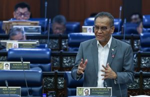 Nearly 72pc of major hospitals record bed waiting times under eight hours, says Dzulkefly